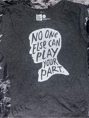 To write love on her arms flowy t shirt no one else can play your part size xs